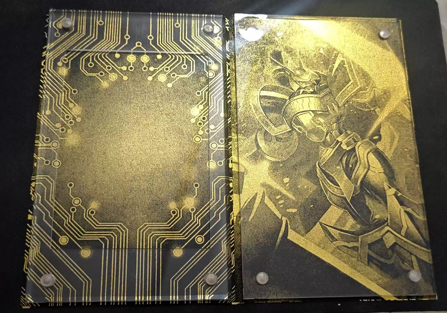 [Frame] Digimon Acrylic Card Display / Holder - Alphamon