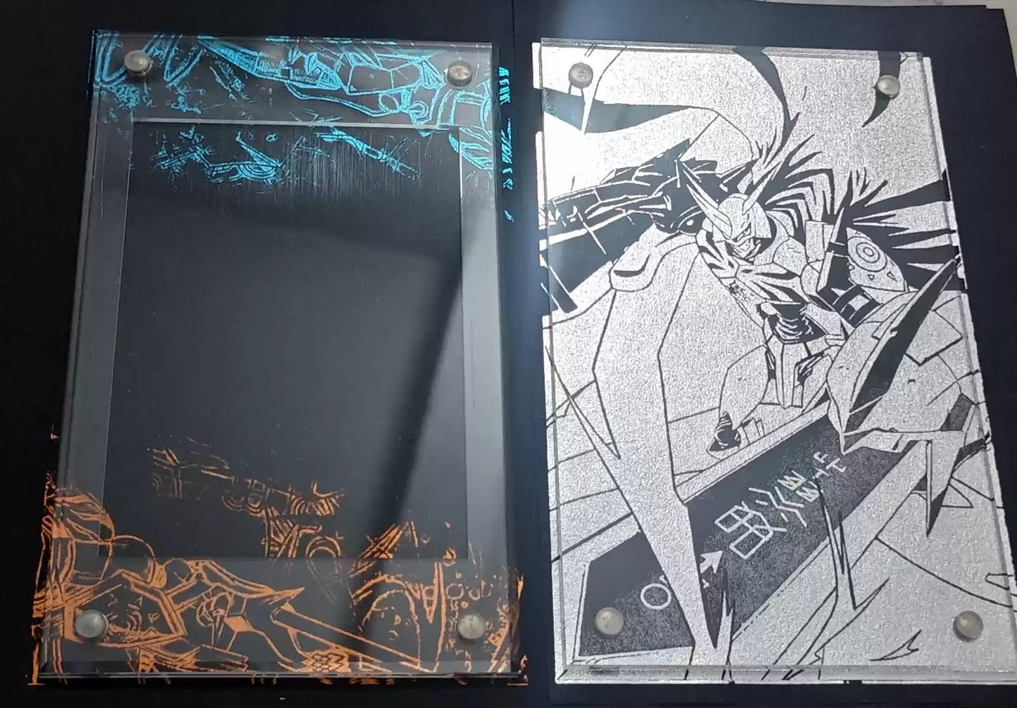 [Frame] Digimon Acrylic Card Display / Holder - Omnimon